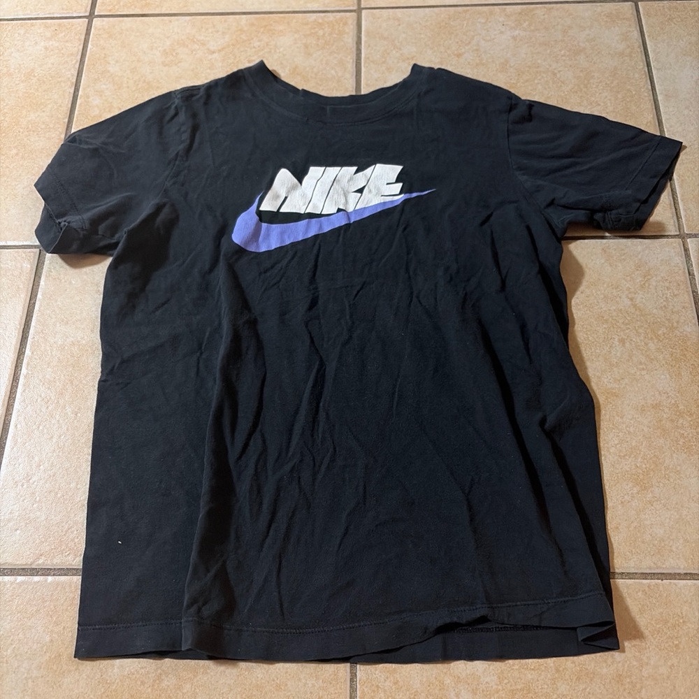Nike "The Nike Tee" Black Short Sleeve Shirt Purple Logo Small